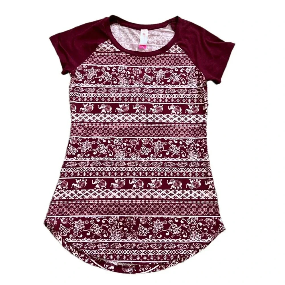 No Boundaries Burgundy Tshirt M